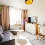 Cofy - Quiet Location, Air-conditioning, Free Parking, 24-7 Check-in-out With Prepaid Nighttime Check-in, Early Check-in, Late Check-out! Тарту