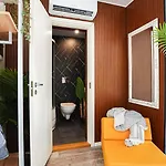 Appartement Cofy - Quiet Location, Air-conditioning, Free Parking, 24-7 Check-in-out With Prepaid Nighttime Check-in, Early Check-in, Late Check-out! *