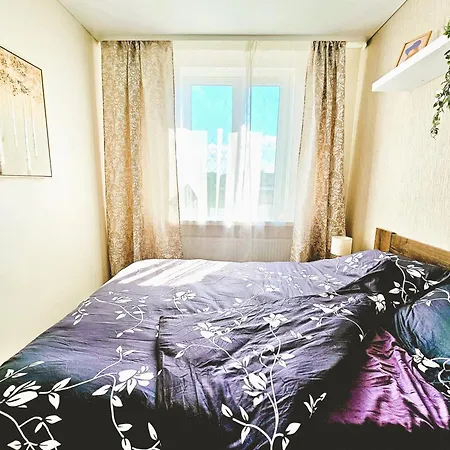 Cofy - Near-centrally Located, Quiet District, Air-conditioning, Free Parking, 24-7 Express Check-in-out, Close To Nature, Everything Need For Living!