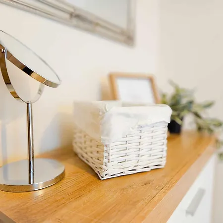 Cofy - Near-centrally Located, Quiet District, Air-conditioning, Free Parking, 24-7 Express Check-in-out, Close To Nature, Everything Need For Living! * Tartu