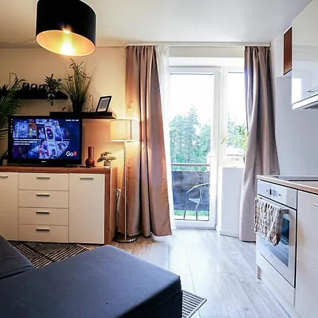 Apartament Cofy - Near-centrally Located, Quiet District, Air-conditioning, Free Parking, 24-7 Express Check-in-out, Close To Nature, Everything Need For Living! Tartu