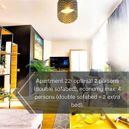 Cofy - Near-centrally Located, Quiet District, Air-conditioning, Free Parking, 24-7 Express Check-in-out, Close To Nature, Everything Need For Living! Apartmán
