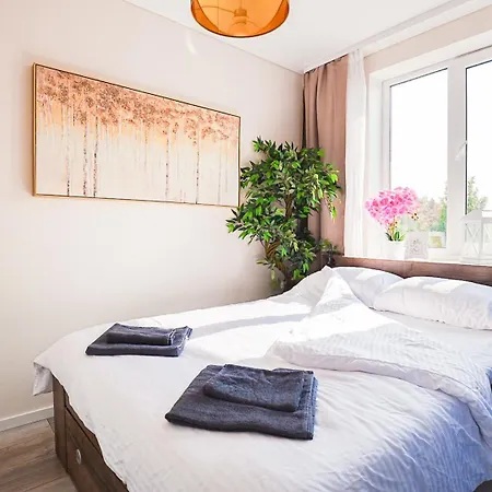 Cofy - Near-centrally Located, Quiet District, Air-conditioning, Free Parking, 24-7 Express Check-in-out, Close To Nature, Everything Need For Living! * تارتو