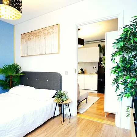 Cofy - Near-centrally Located, Quiet District, Air-conditioning, Free Parking, 24-7 Express Check-in-out, Close To Nature, Everything Need For Living! Apartman Tartu