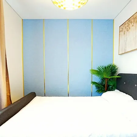 Cofy - Quiet Location, Air-conditioning, Free Parking, 24-7 Check-in-out With Prepaid Nighttime Check-in, Early Check-in, Late Check-out! *