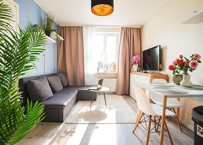 Cofy - Near-centrally Located, Quiet District, Air-conditioning, Free Parking, 24-7 Express Check-in-out, Close To Nature, Everything Need For Living! Apartman